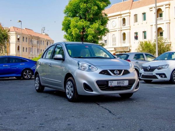 Nissan Micra (1)